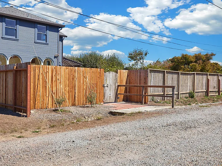 Cedar Rd — Photo 30