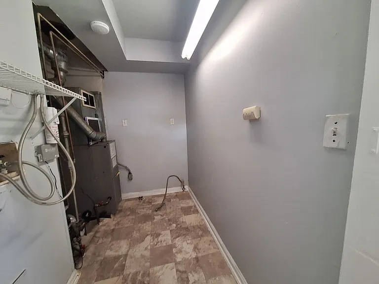 3890 Poplar Ave — Photo 6