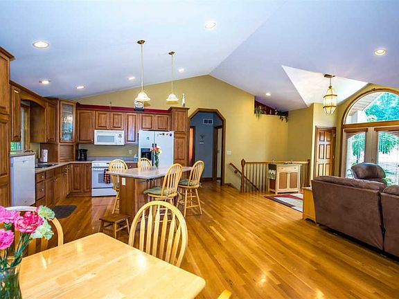 5th image of 3232 Madonna Dr