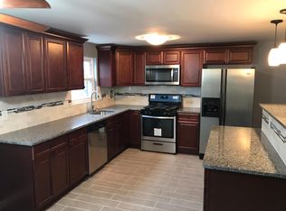 812 Kendrick St, Philadelphia, PA 19111