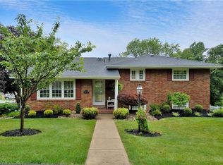 200 Roberts Ave, Burgettstown, PA