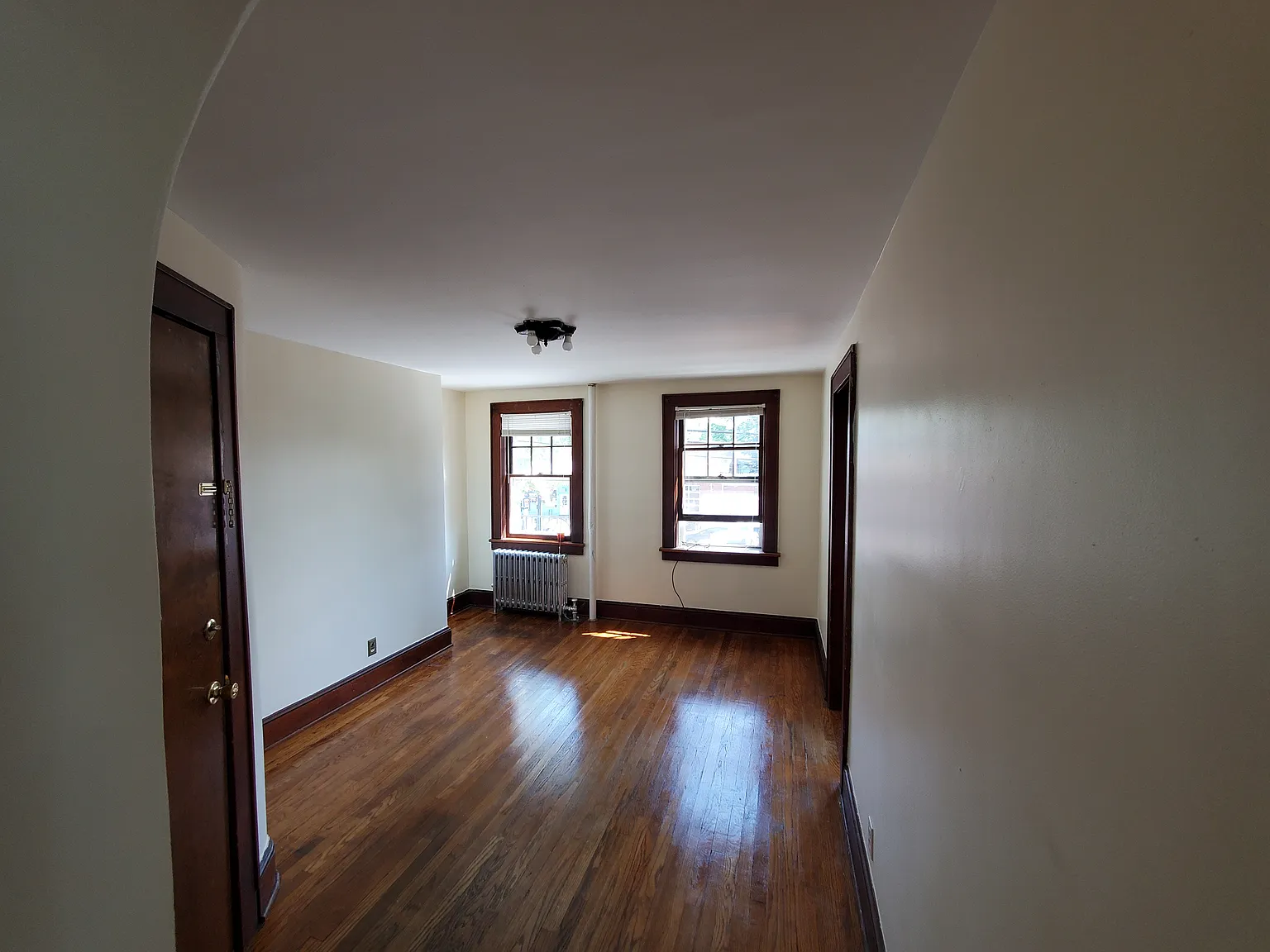 1 bed, 720 sqft, $1,700 — Photo 3