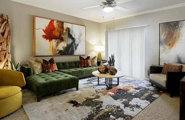 Kensington Square Apartments — Photo 3