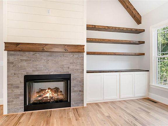 5th image of 7509 Dovefield Dr