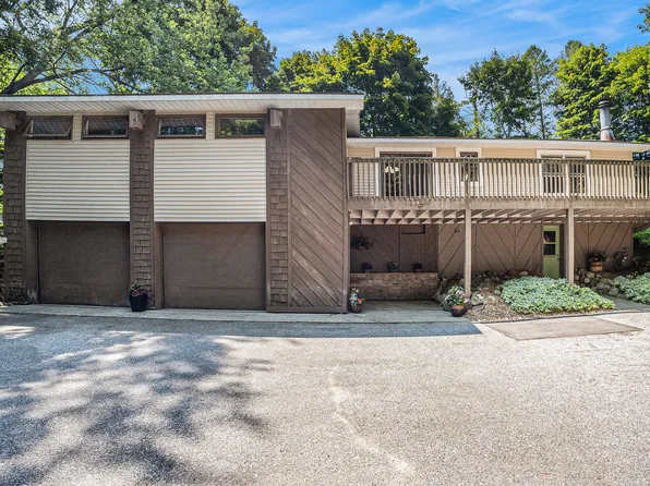 290 Cherry St, Shelby, MI 49455
