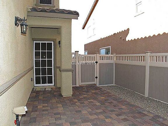 2nd image of 1089 Cactus Rock St