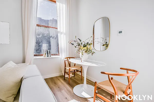 Rented by Nooklyn NYC LLC | media 41