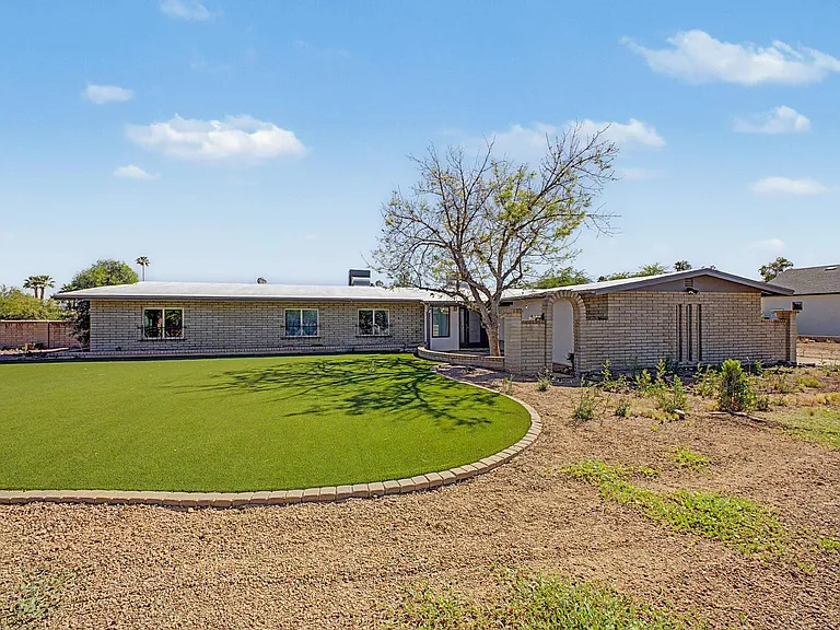 6315 E Delcoa Ave — Photo 4