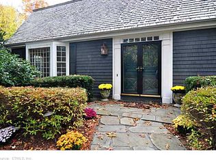 189 Oakridge Rd, Bristol, CT 06010