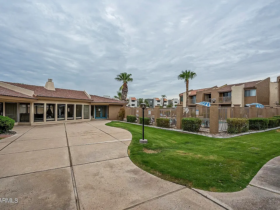 1111 E University Dr #113