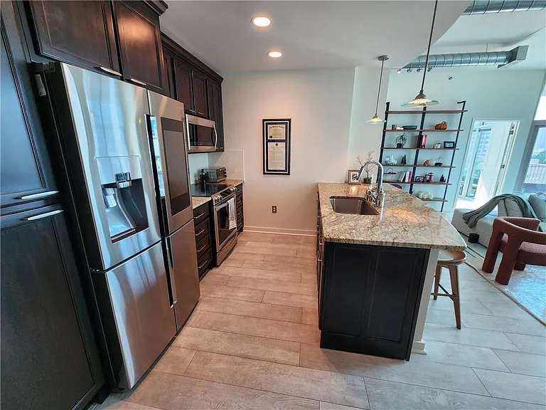 923 Peachtree St NE #928 — Photo 5
