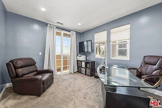 3976 Tilden Ave — Photo 22