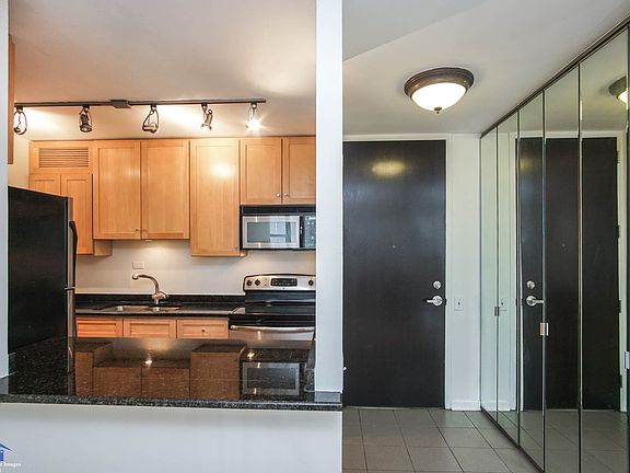 3rd image of 535 N Michigan Ave APT 1901