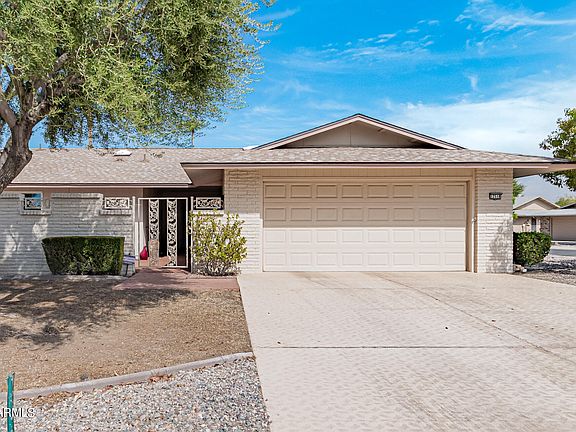 3rd image of 12518 W PARKWOOD Drive