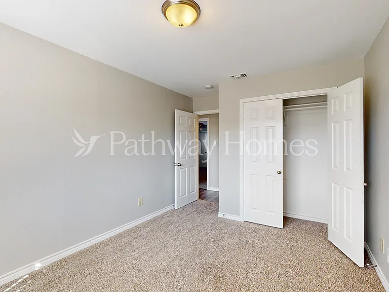 608 Westway Dr — Photo 14