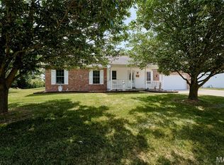 4605 Fountain Brook Dr, Waterloo, IL 62298