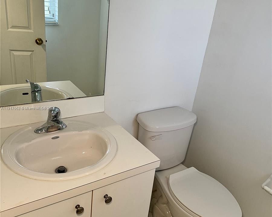 1st image of 4100 NE 24th Dr #4100