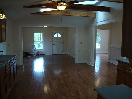 4th image of 580 Harless St NE