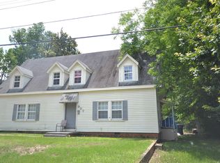 907 W Main St, Magnolia, AR 71753