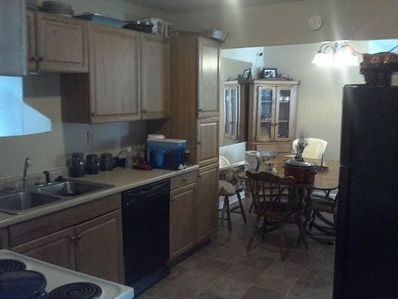 3rd image of 106 Nichols St