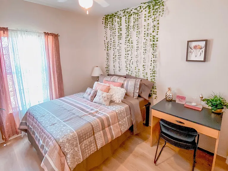 4 Bedroom