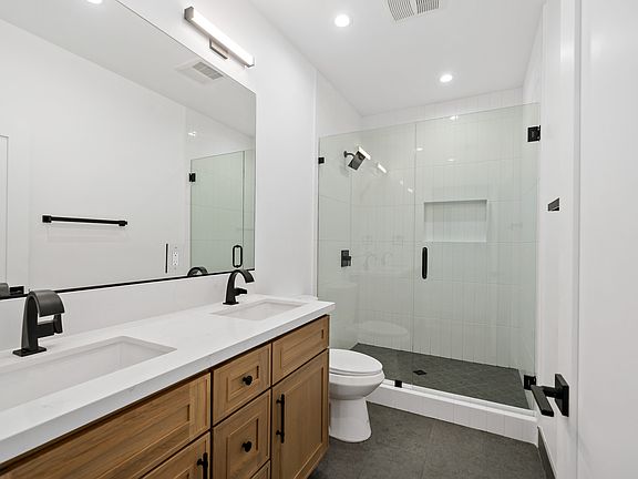 3rd image of 4934 Barlin Ave #2