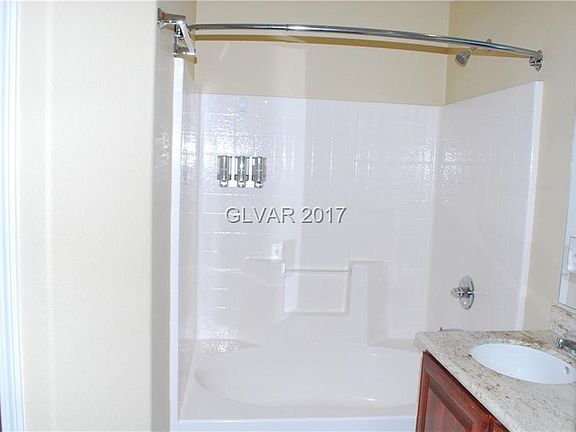 3rd image of 5975 Devers Ct