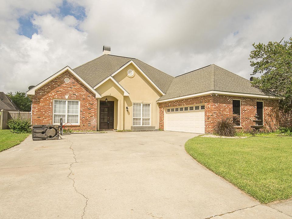 1st image of 211 Archangel Dr