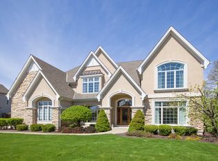 2327 Fawn Lake Cir, Naperville, IL 60564