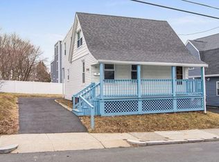 30 Marshall St, Winthrop, MA 02152