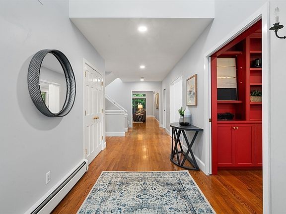 4th image of 214 Allandale Rd APT B
