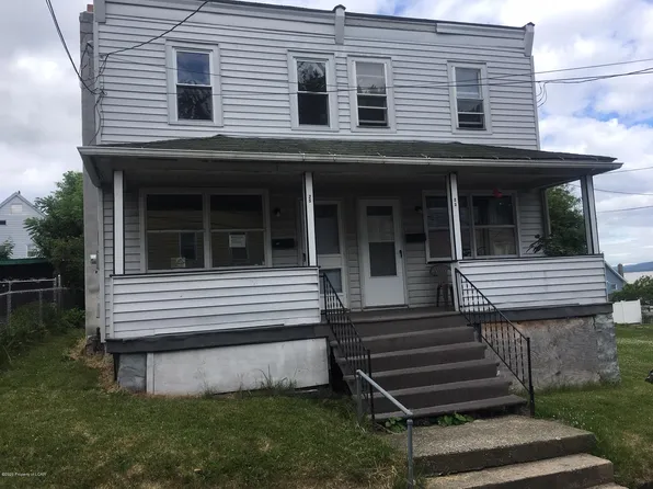 23 Dodson Ln, Wilkes Barre, PA 18702