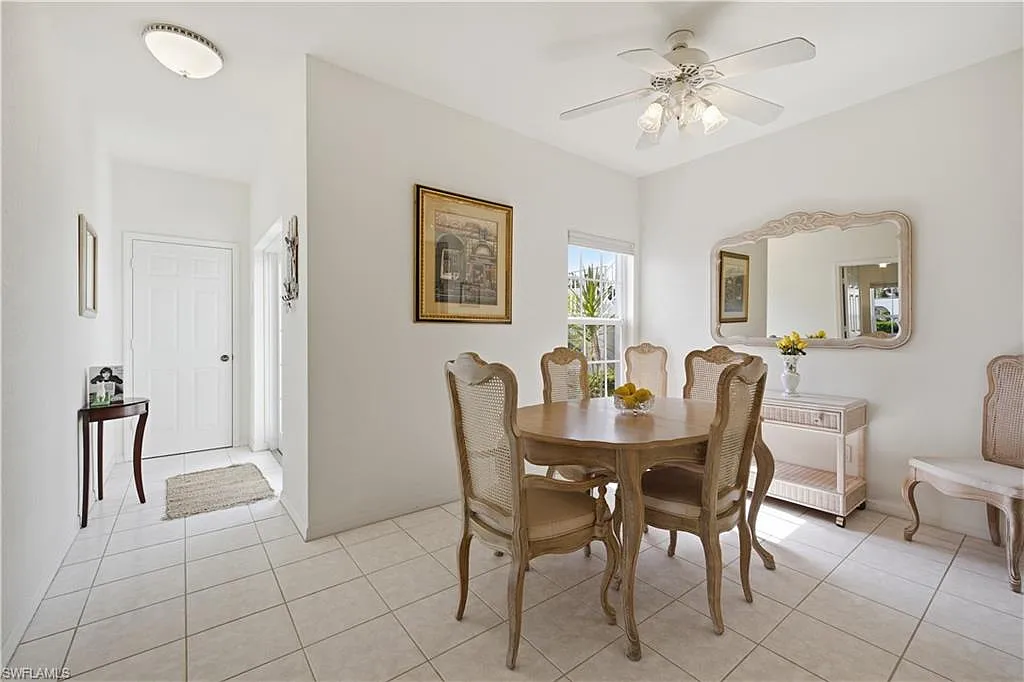 2 bed, 2.0 bath, 1425 sqft, $8,800 — Photo 3