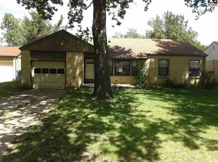 716 W 22nd Ave, Hutchinson, KS 67502