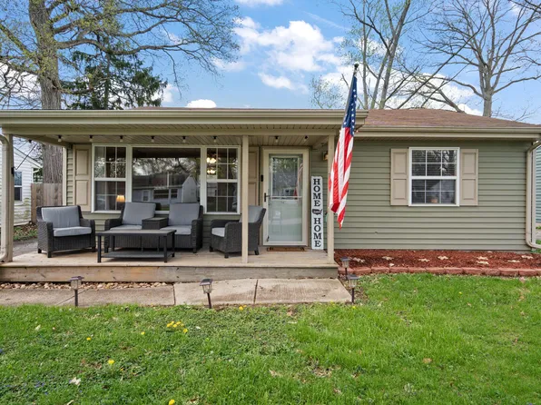 724 Imperial Rd, Valparaiso, IN 46385