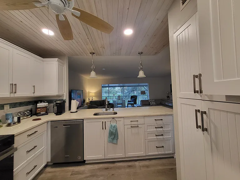 3620 Ironwood Cir #205 — Photo 4