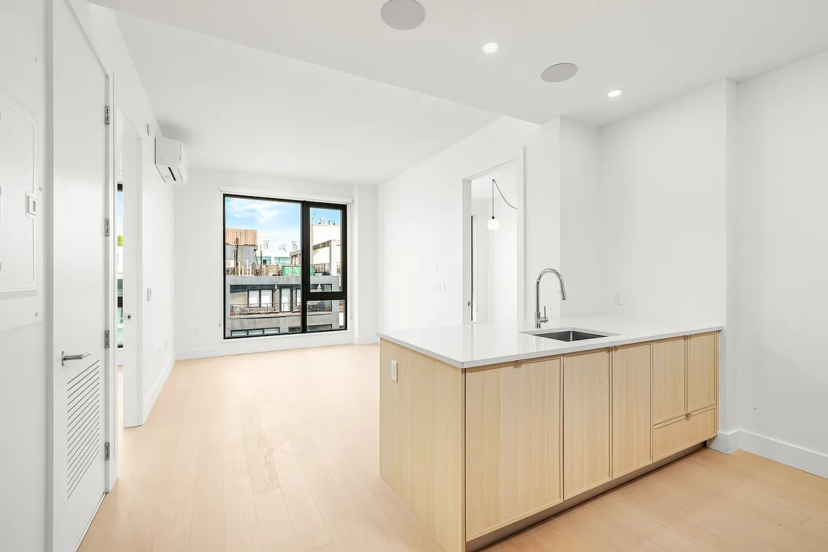 218 Front Street 9612