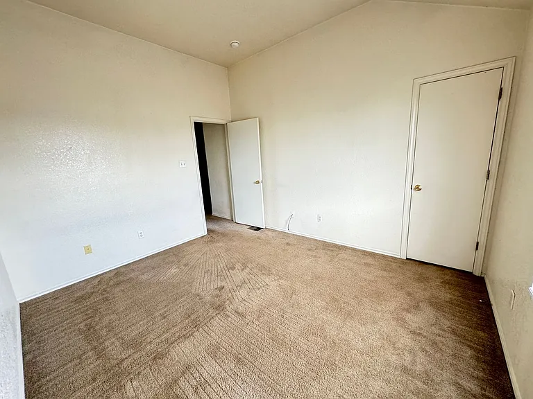 1706 Tanner Circle — Photo 9