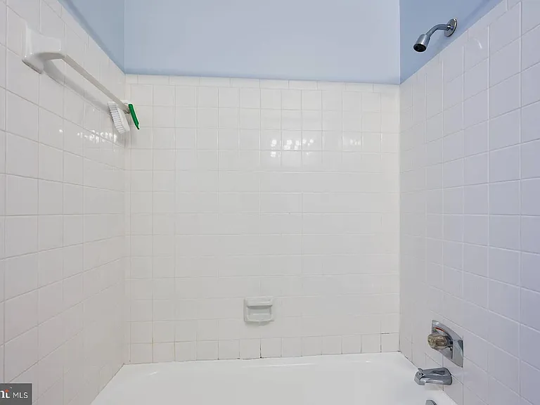 3630 39th St NW #B530 — Photo 18
