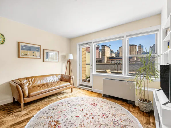 55 East 9th Street 12H image 1 of 8