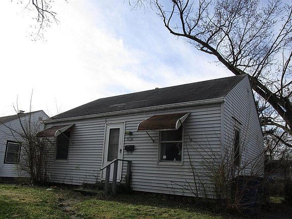 2nd image of 3047 E 13th Ave