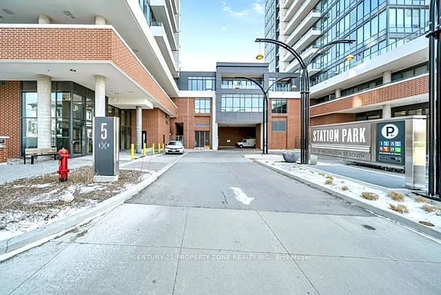 5 Wellington St S #1612 — Photo 2