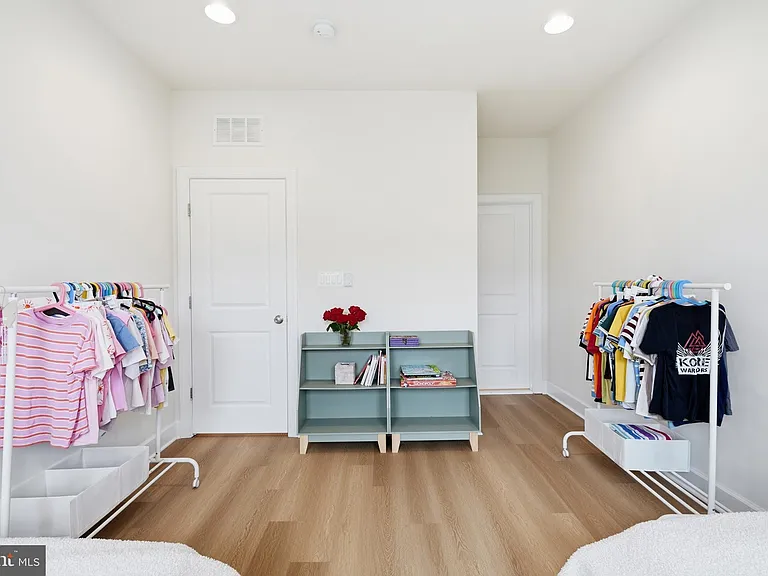 42291 Impervious Ter — Photo 40