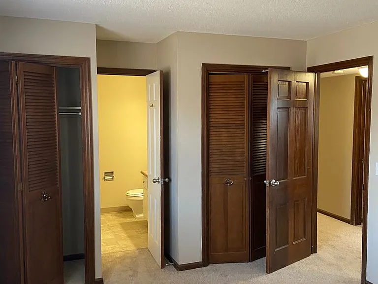 The Heights Apartments — Photo 6