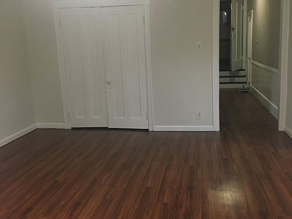 3rd image of 3910 W Barry Ave #1