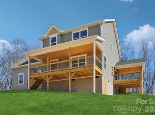 127 Lincoln Ridge Dr, Candler, NC 28715