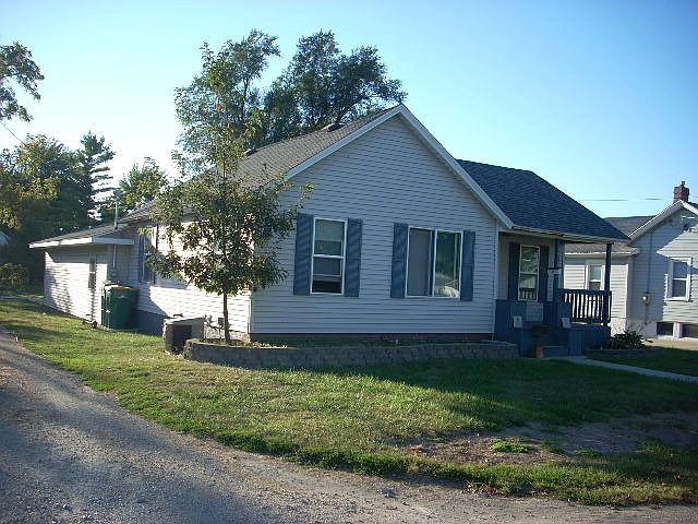 1st image of 1016 Rogers St