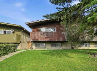 2706 W 46th St SE, Calgary, AB T2B2N8
