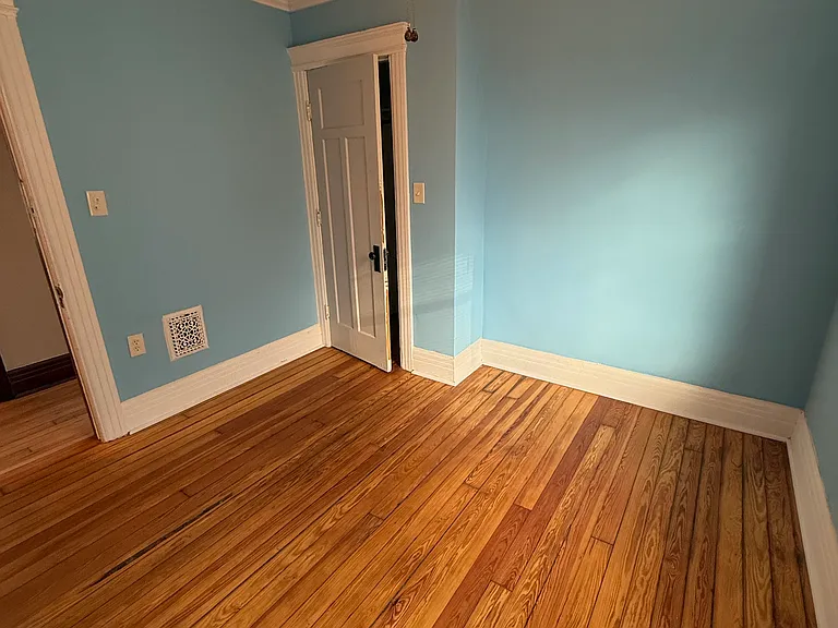 713 Clairmount Ave — Photo 17