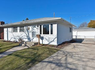 1710 85th St, Kenosha, WI 53143